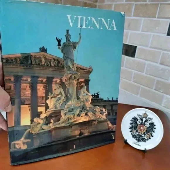 BOOK AND PORCELAIN SMALL PLATE OF VIENNA AUSTRIA - Picture 4 of 8